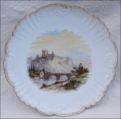 Paris Porcelain Richmond Castle Gilt Scalloped Plate Late 19th C