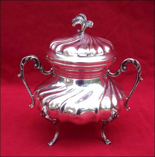 Italian Sterling Silver Lidded Sugar Bowl Louis XV style 156gr