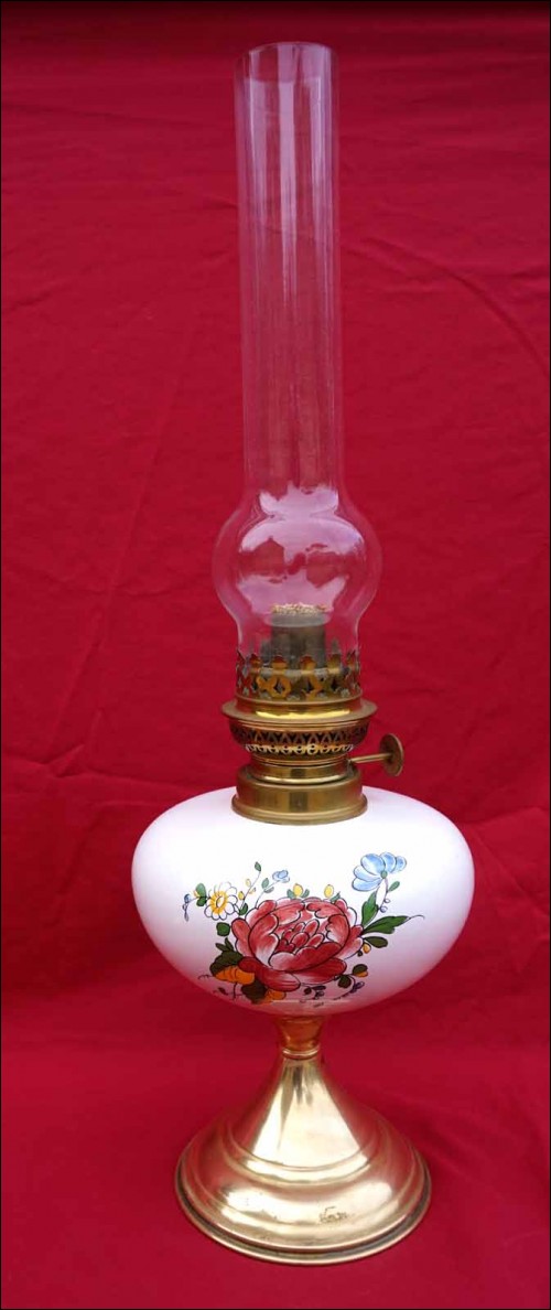 Oil Kerosene Lamp FLowers Strasbourg Faience Matador Burner