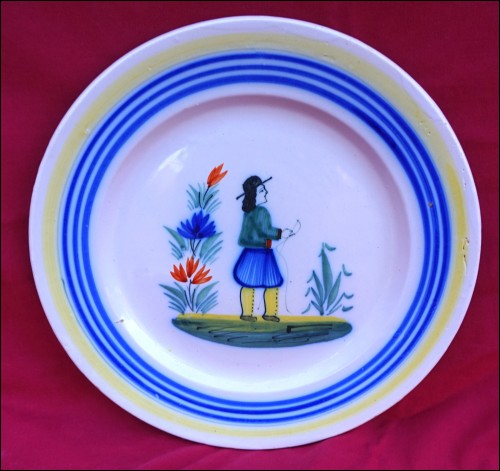 QUIMPER HENRIOT Little Breton Plate French Hand Painted Faience 1910's